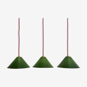 Lot 3 old industrial conical suspensions emaillees 25 cm