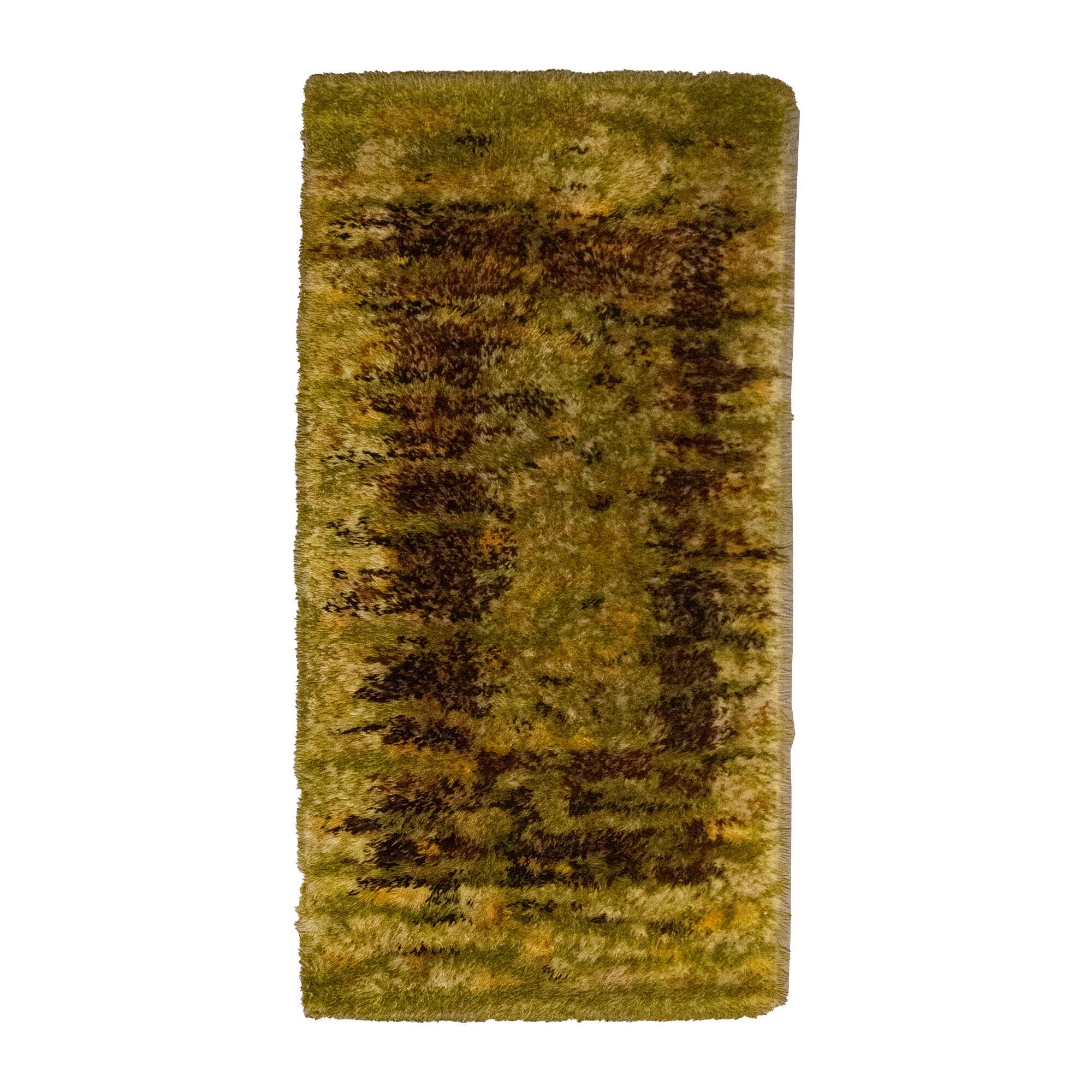 Green Space Age Carpet Gala