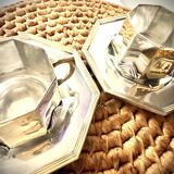 Pair of coffee cups with saucer (18th century)