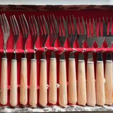 Dessert fork set
