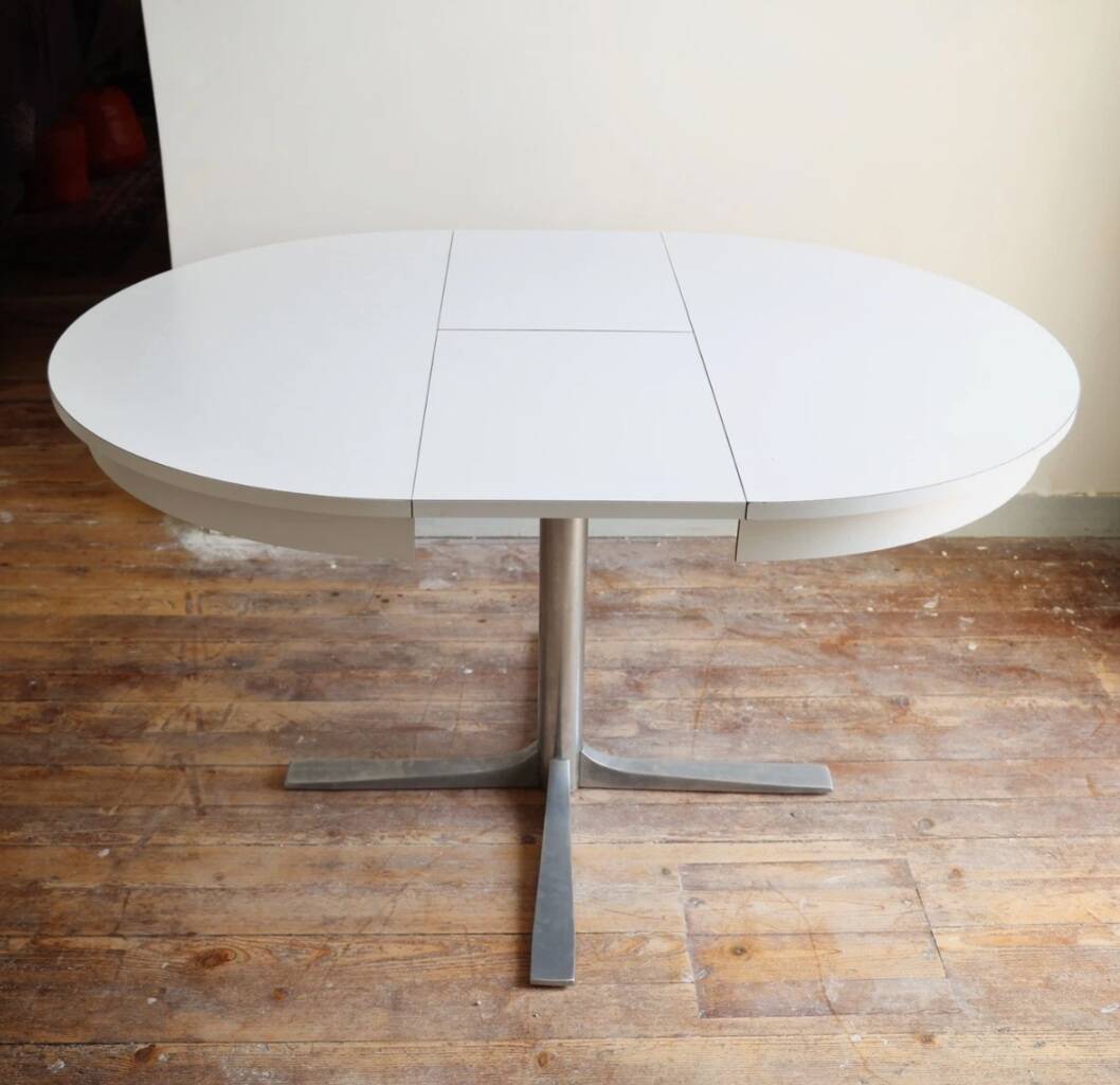 Roche Bobois round table