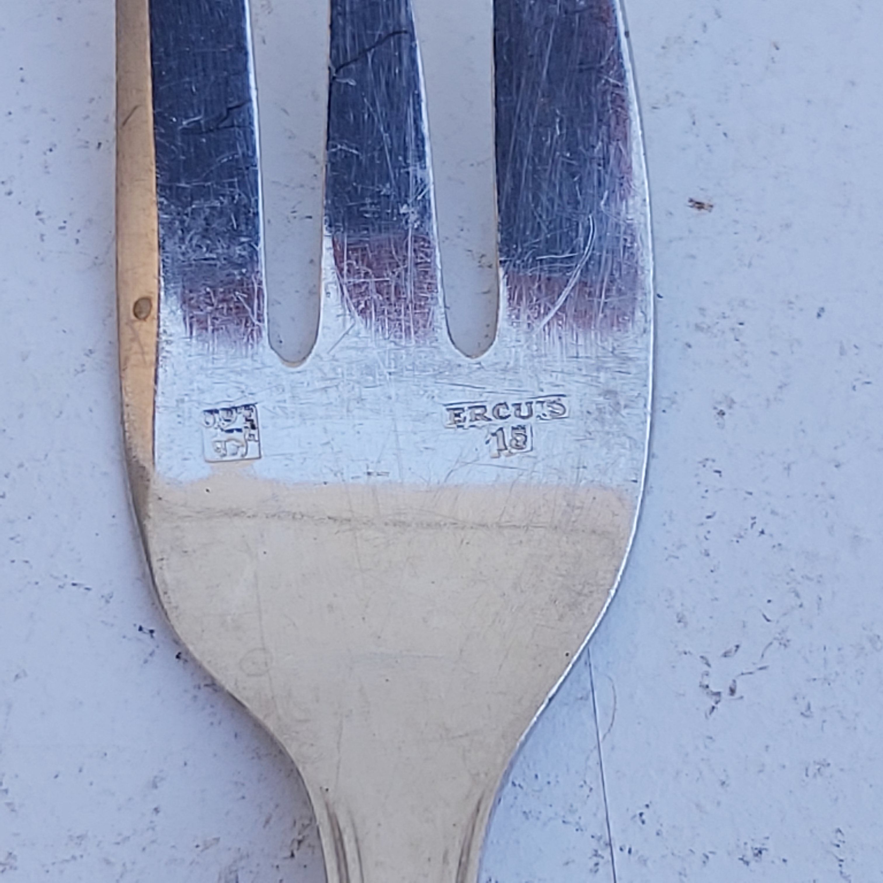 Set of 12 ercuis oyster forks in silver metal