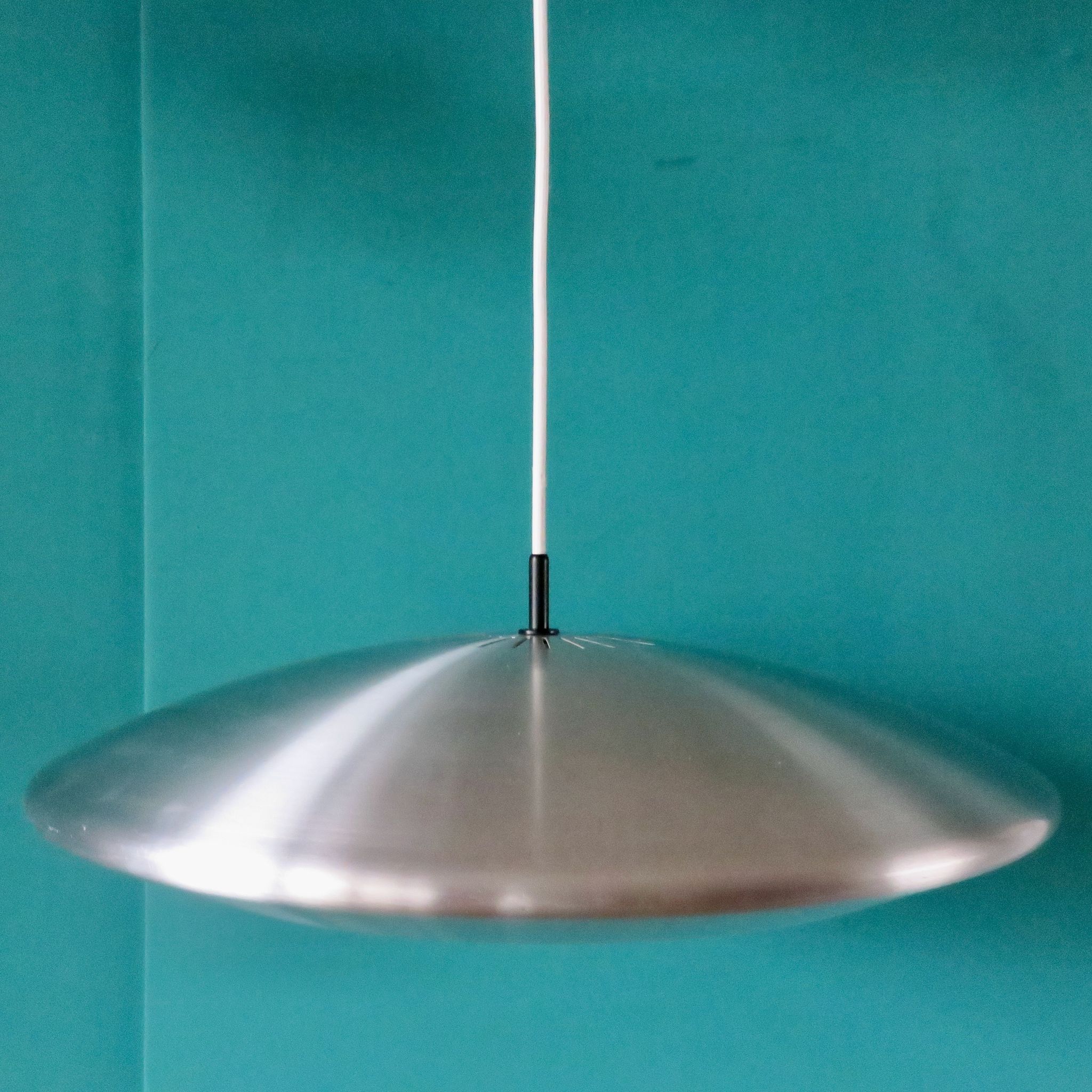 Suspension Spacy argentée "Diskos" Fog et Morup. Danemark 1960