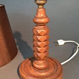 Brutalist lamp in beech 1930/1940.