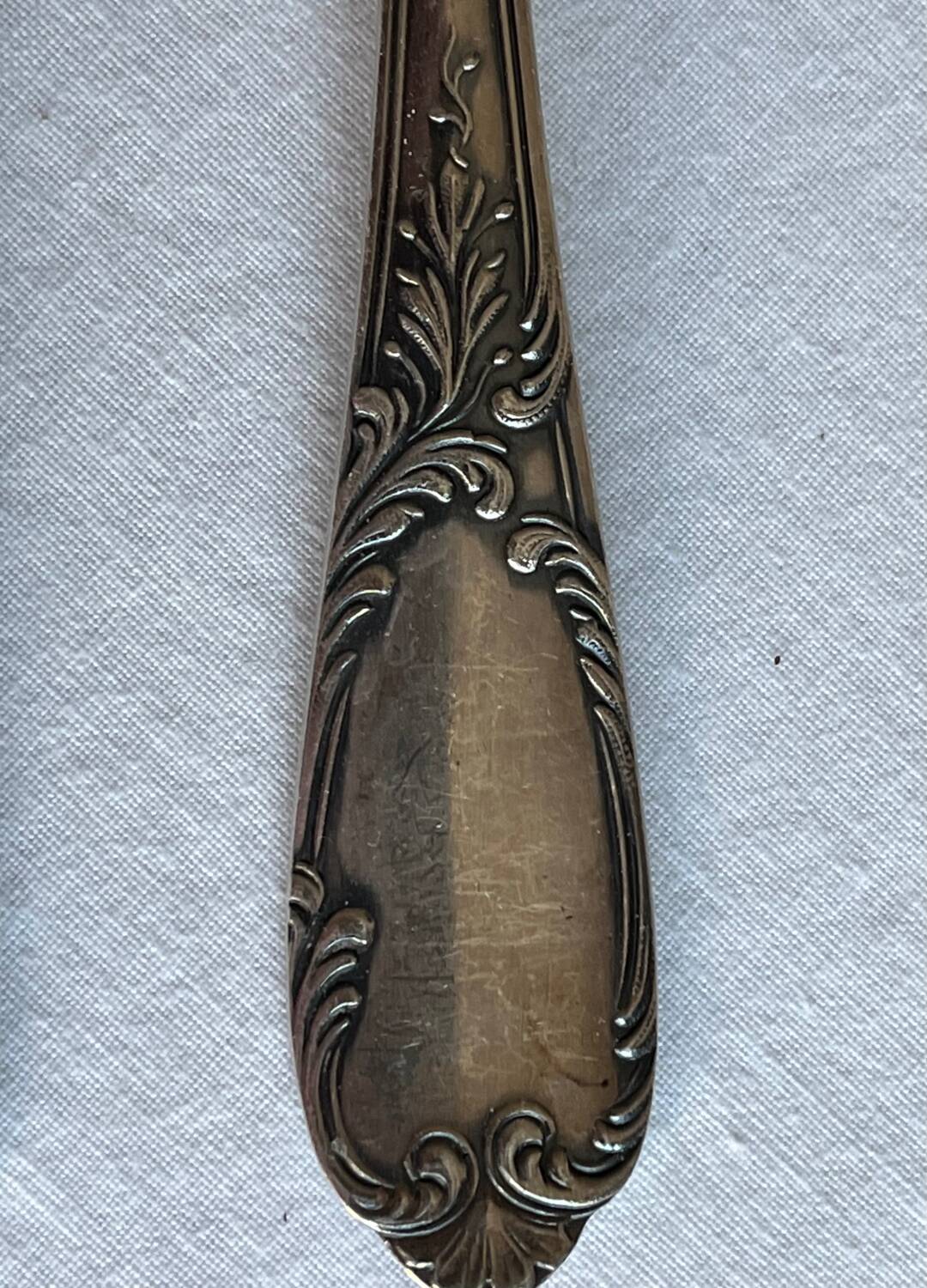 Silver metal cutlery (18 pieces)