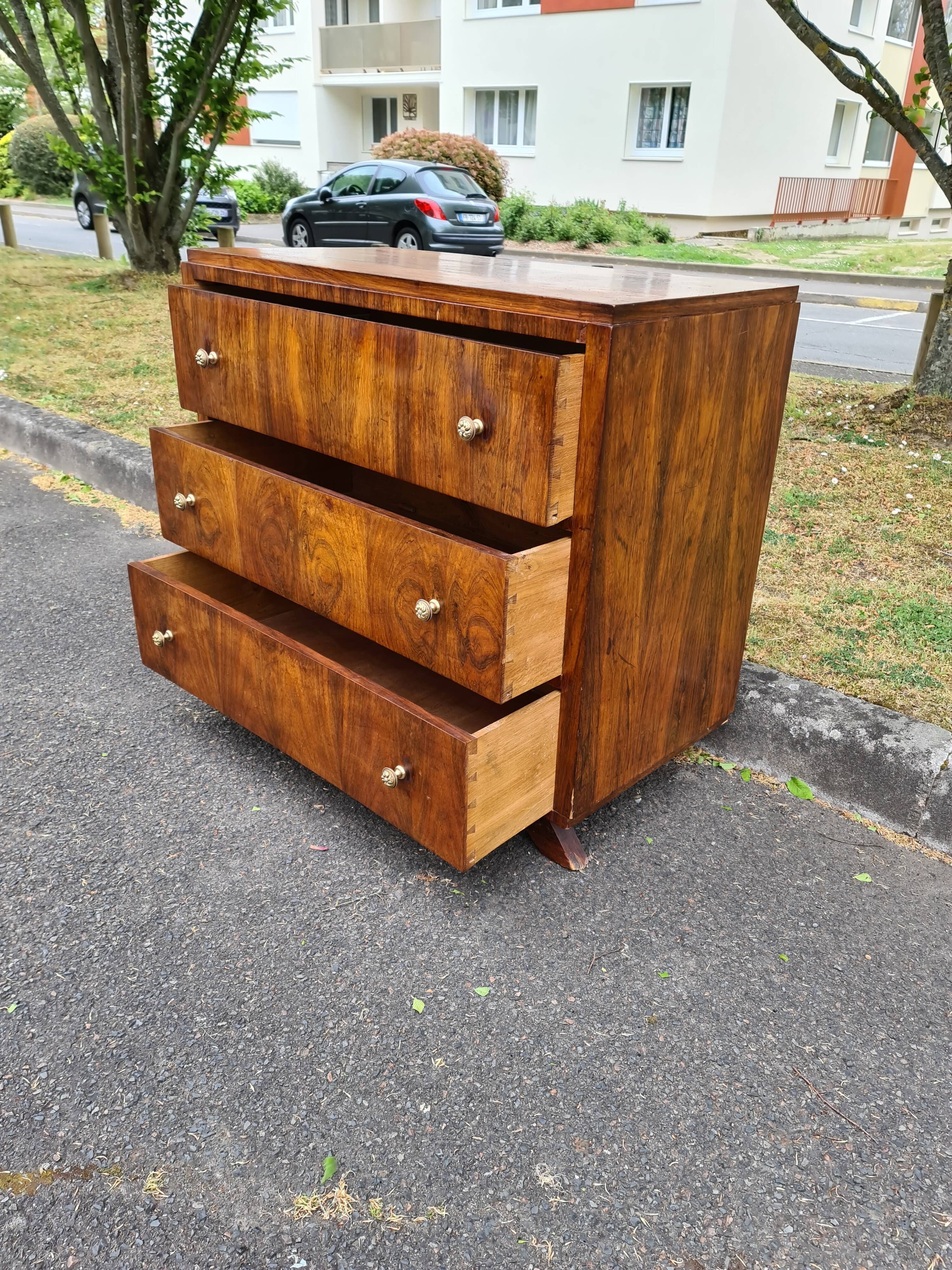 Vintage dresser 1950 Art Deco walnut magnifying glass