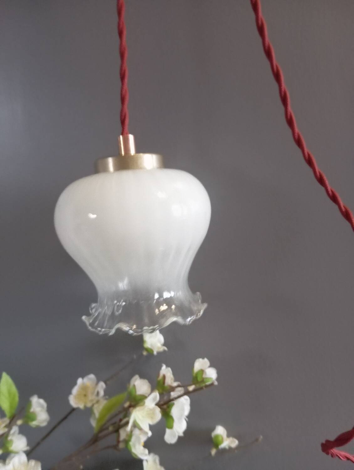 White opaline portable lamp, retro chic