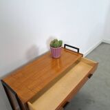 Teak schoenenkast met zwart metalen poten, nr. 2