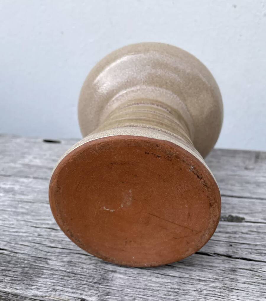 Vase organique en céramique beige vintage 1970