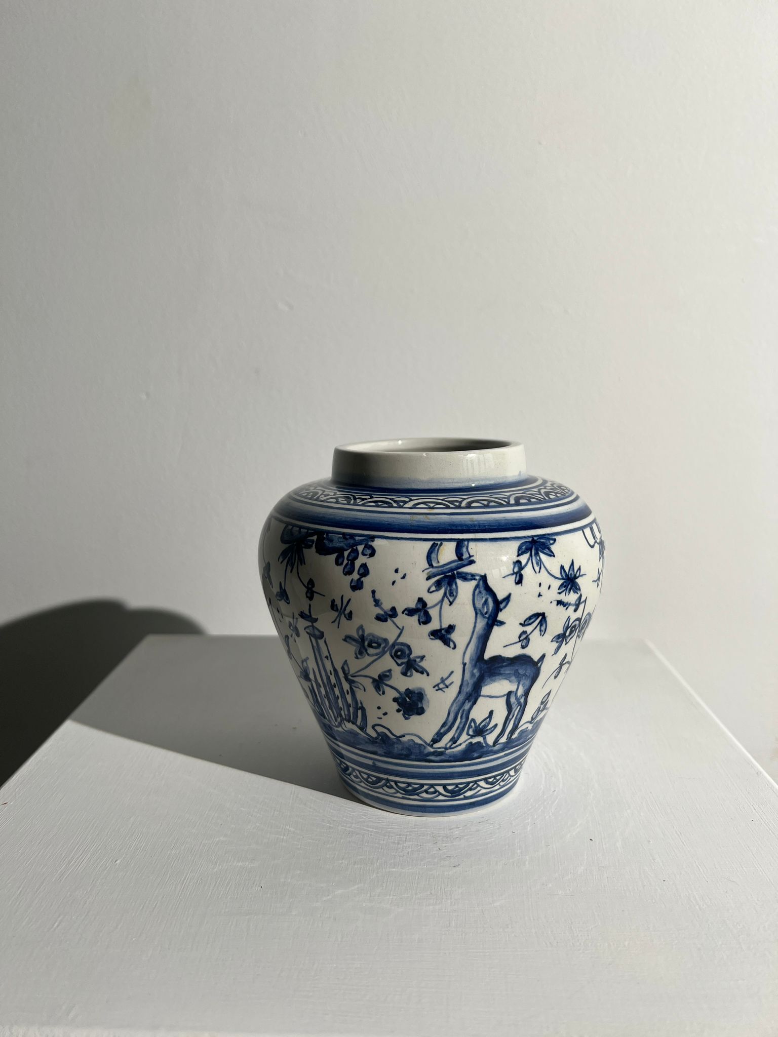 Blue and white Portuguese handmade vase with stylized pastoral pattern H:12,5cm