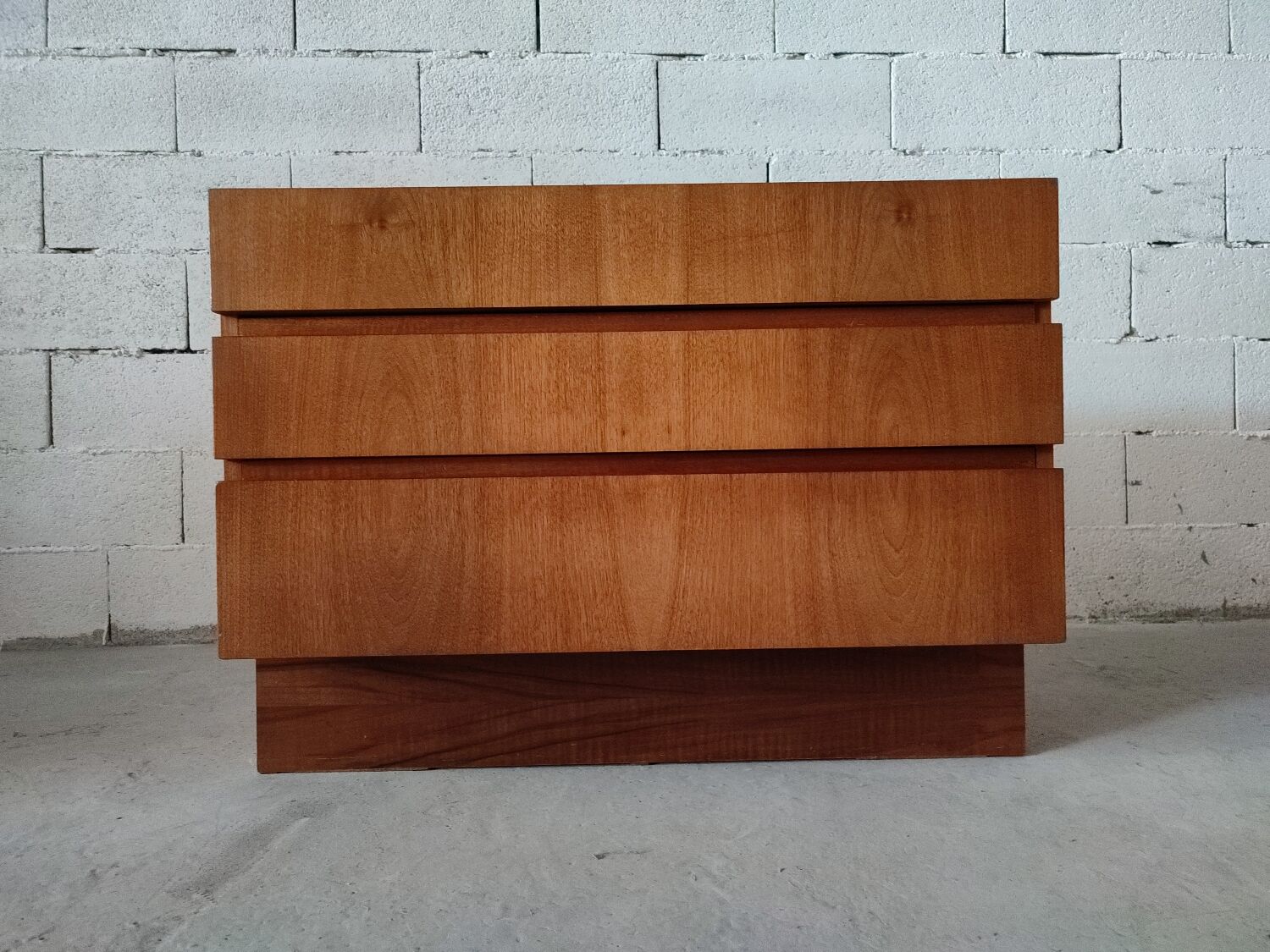 Scandinavian rosewood chest of drawers