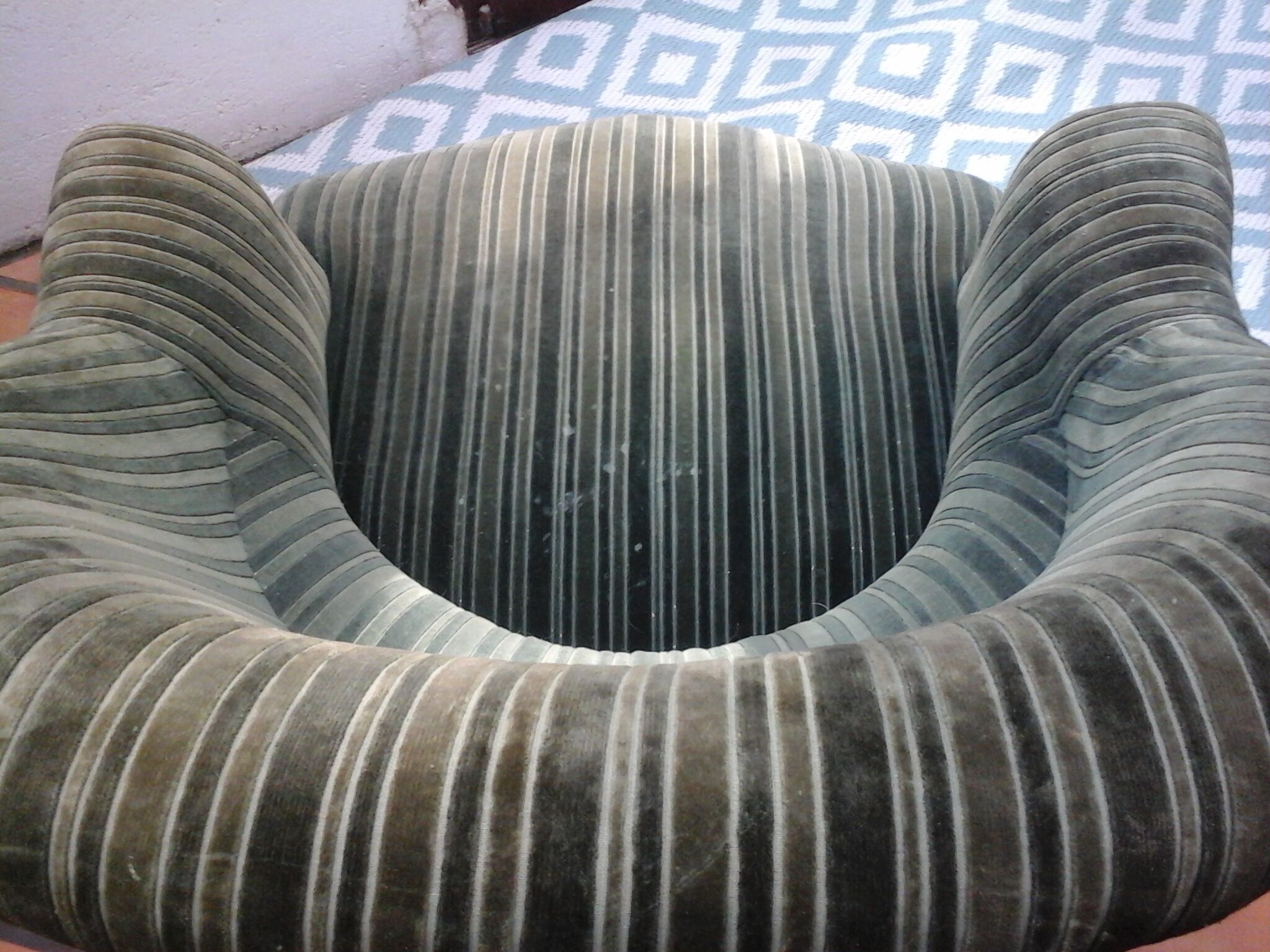 Fauteuil crapaud velours côtelé vert