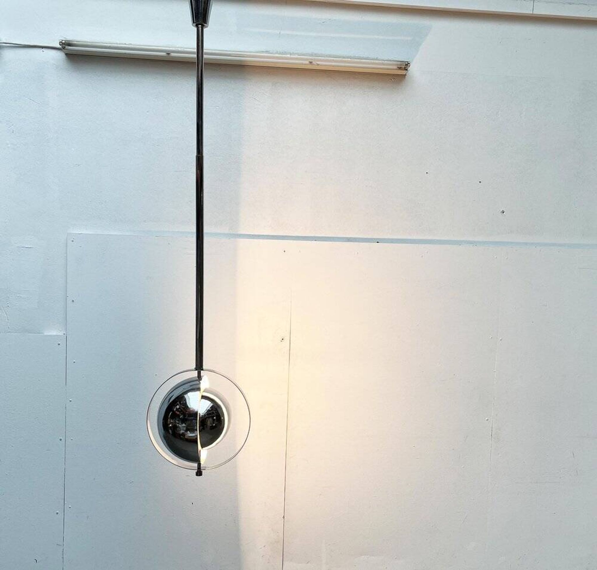 Suspenion Eclipse Chrome Milieu du Siècle Espace Années 1960