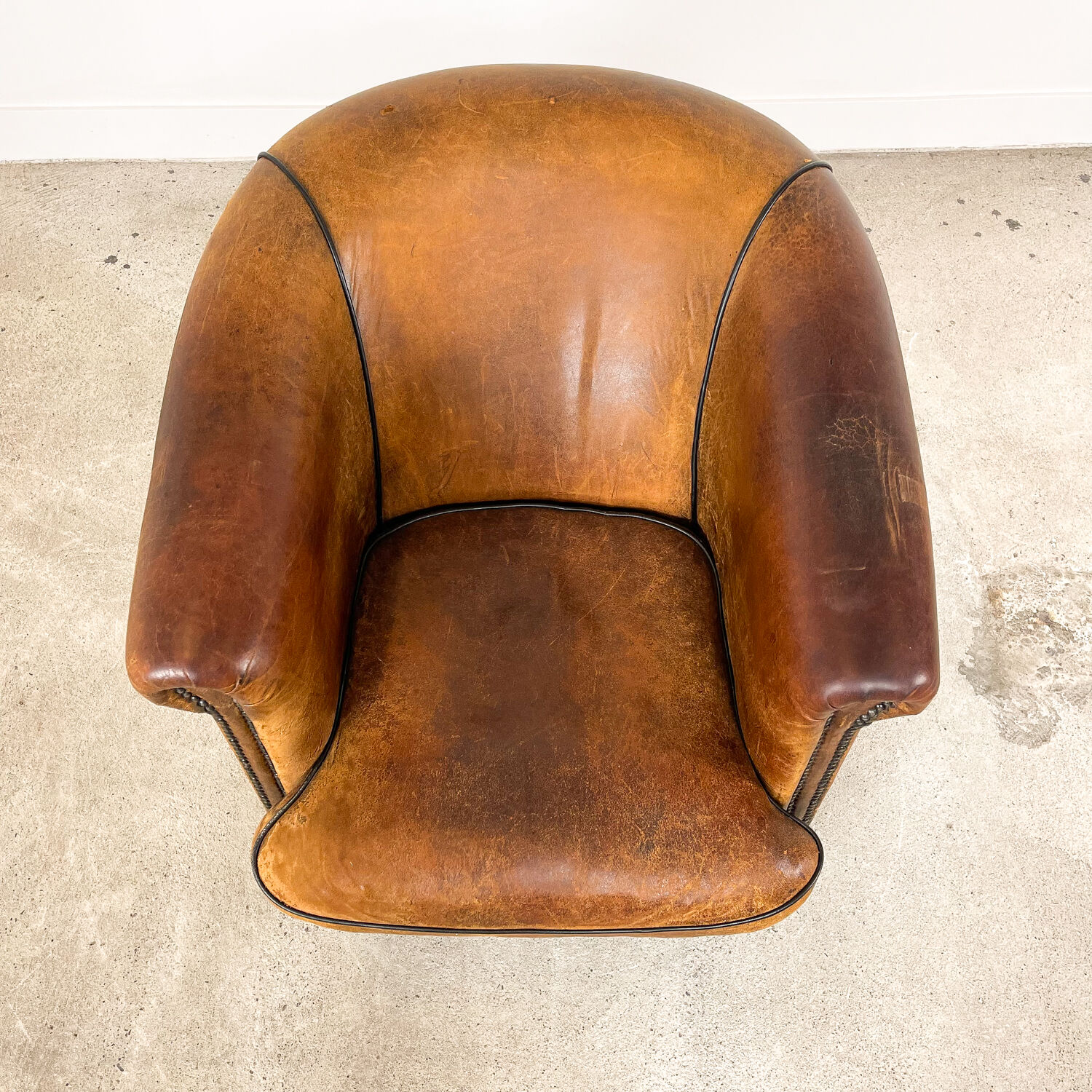 Vintage sheep leather tub club chair apeldoorn