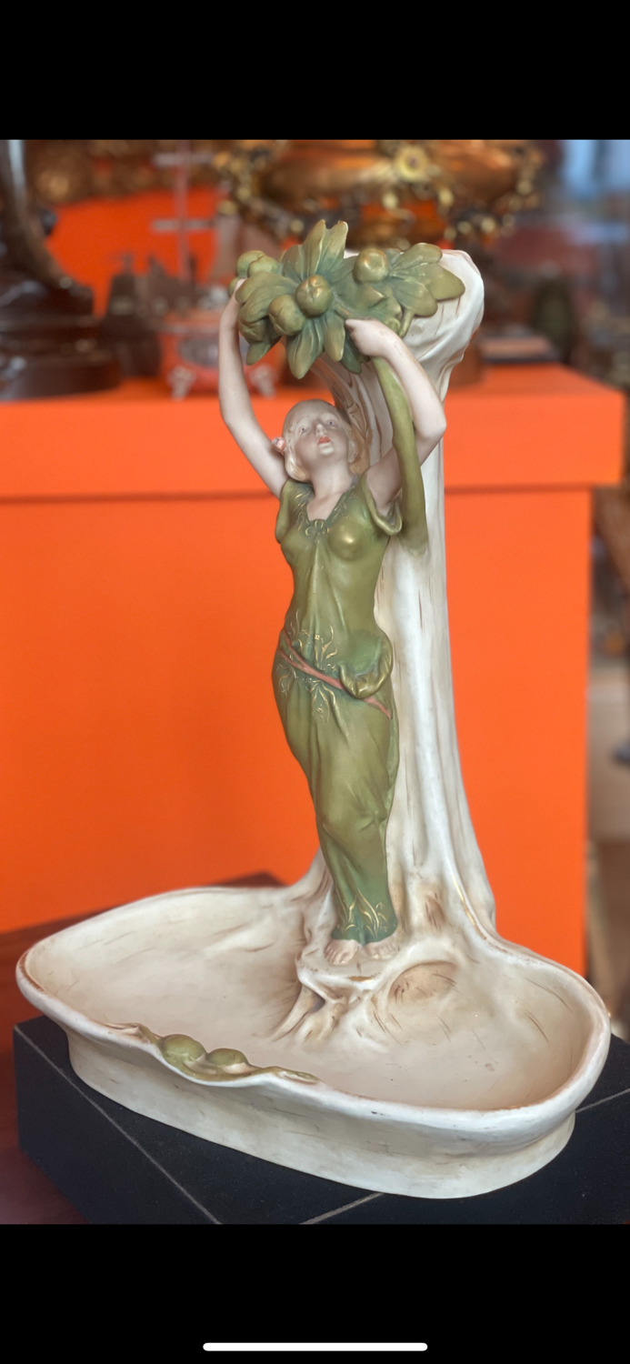 Empty pocket Royal Dux