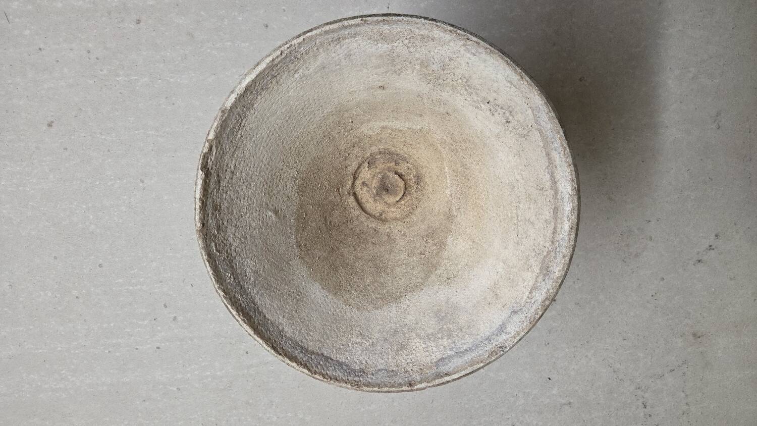 Diabolo Planter by Anton Bee for Eternit