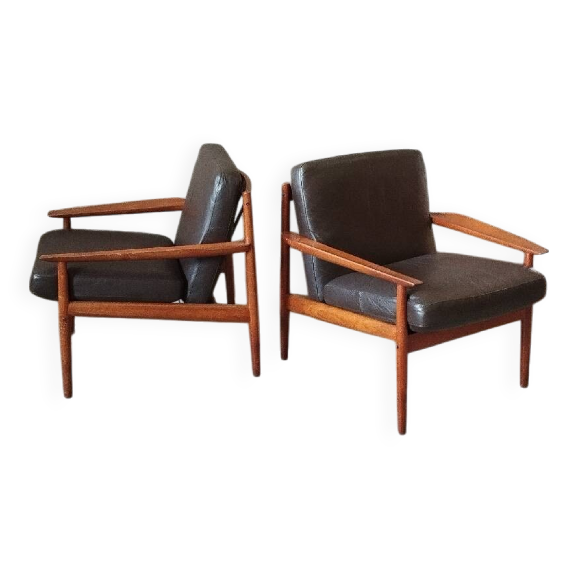 Pair of Danish armchairs by Arne Vodder