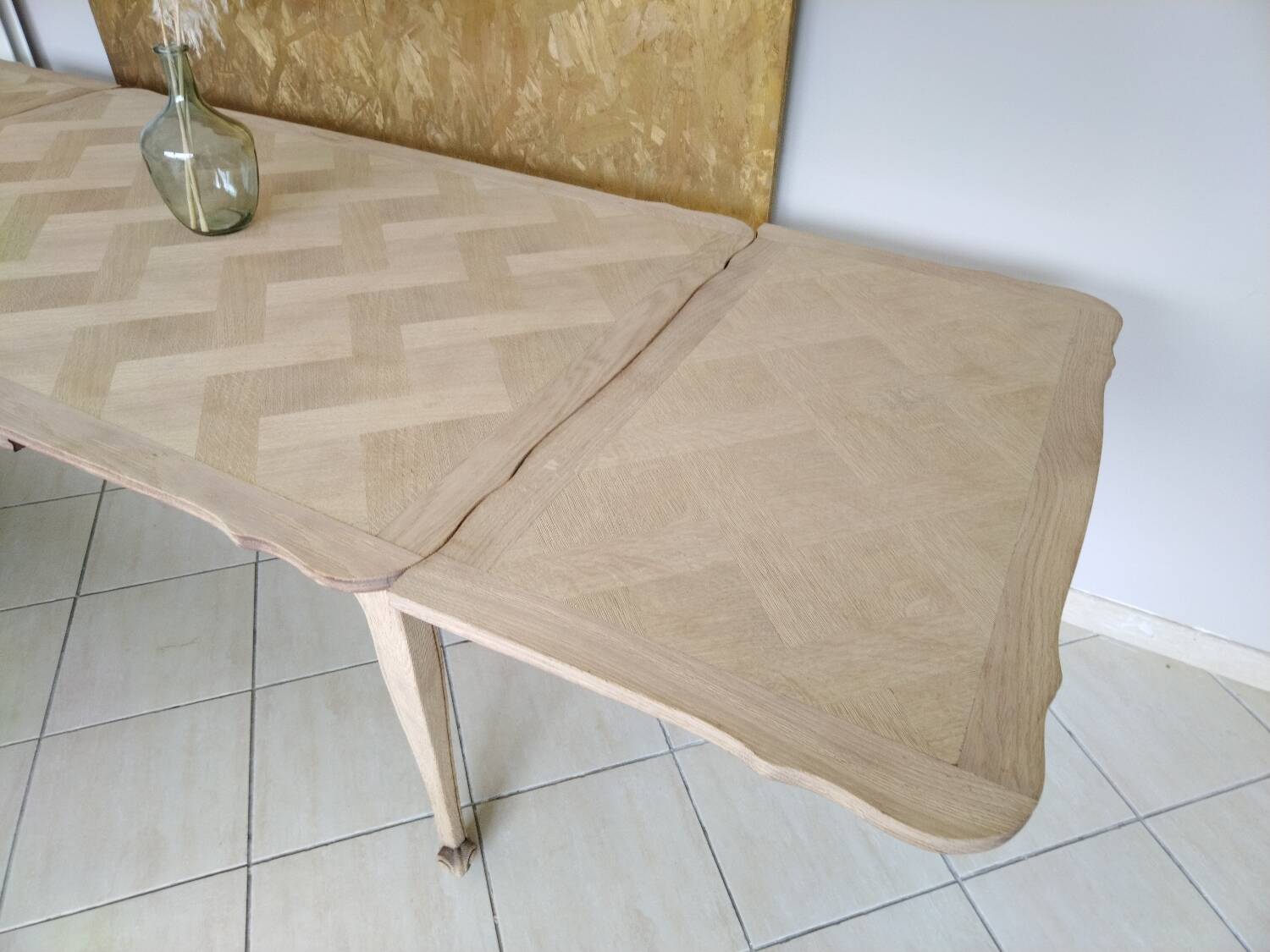 Renovated solid oak extendable table