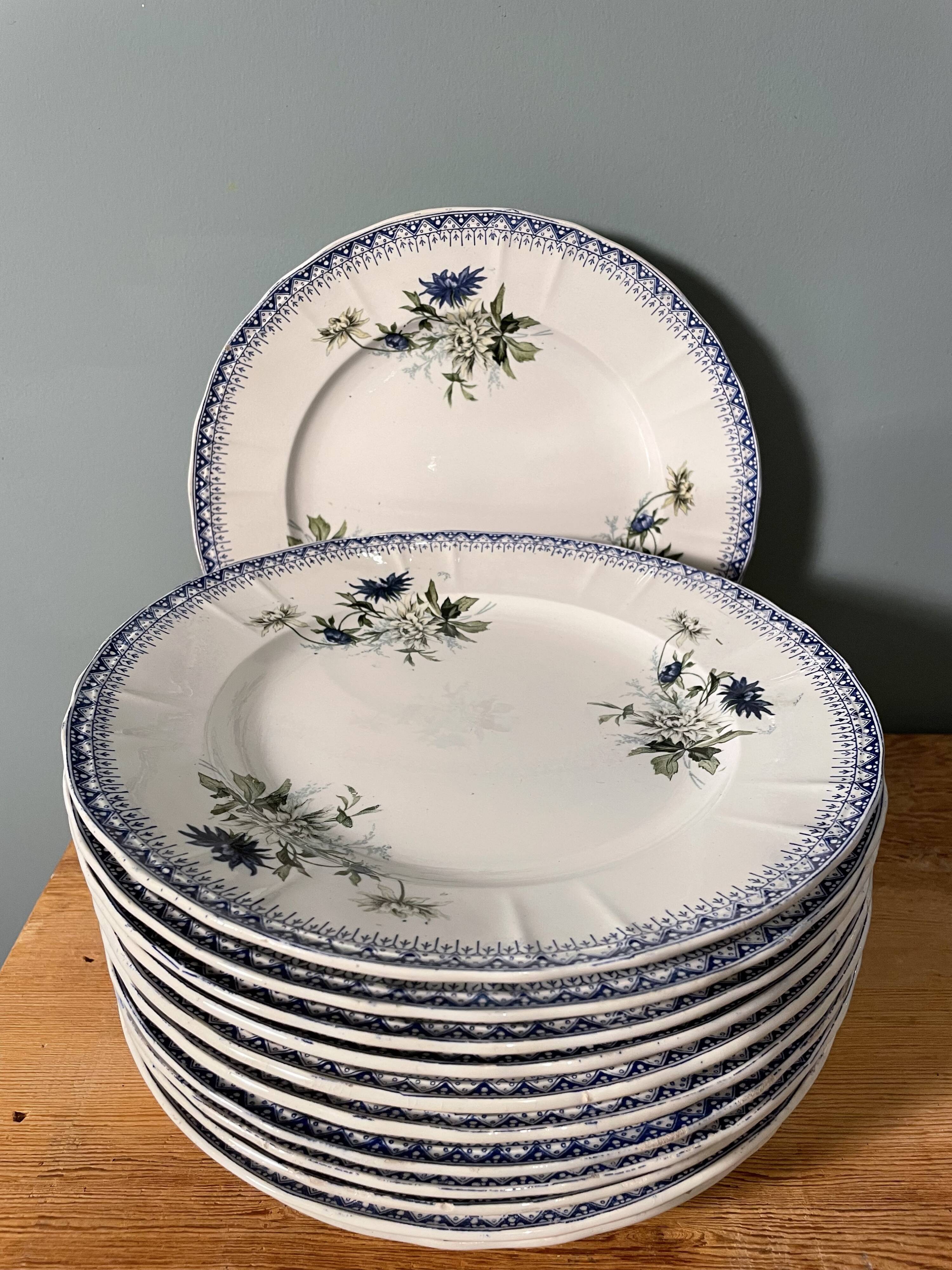 Set of 12 flat plates Terre de Fer St Amand and Hamage