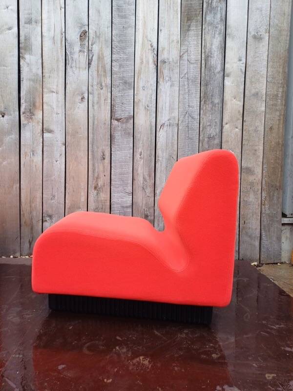 Vintage modular Pizza seating element by Don Chadwick for Herman Miller