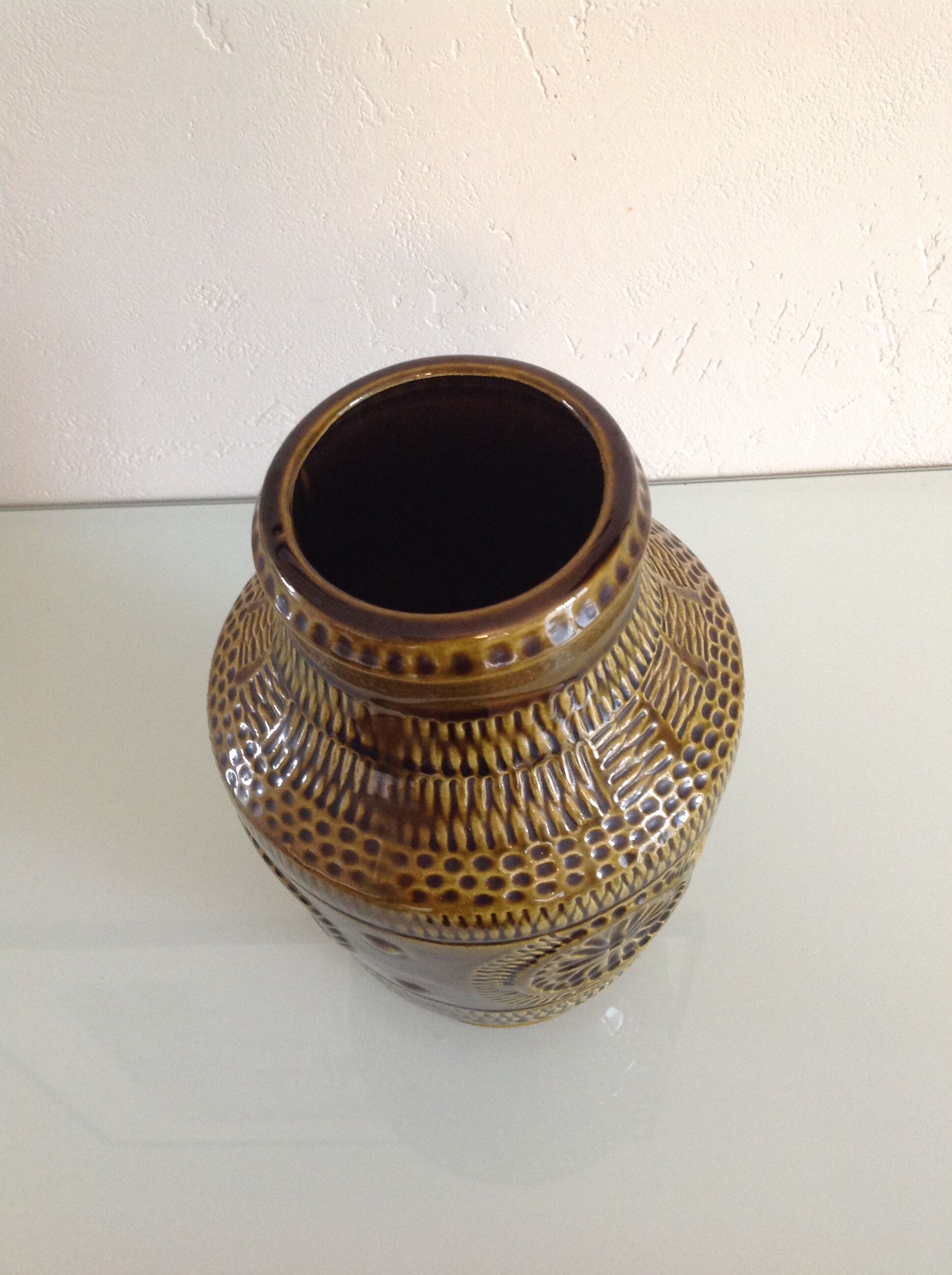 Olive green vintage vase ceramic Fat Lava Bay Keramik