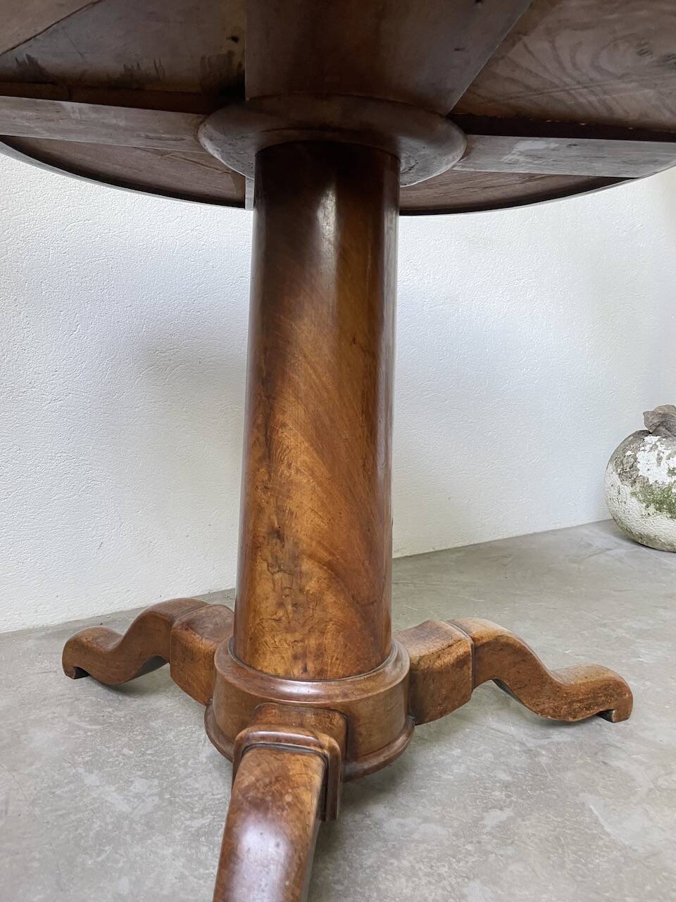 Empire walnut and marble pedestal table, late 19th century