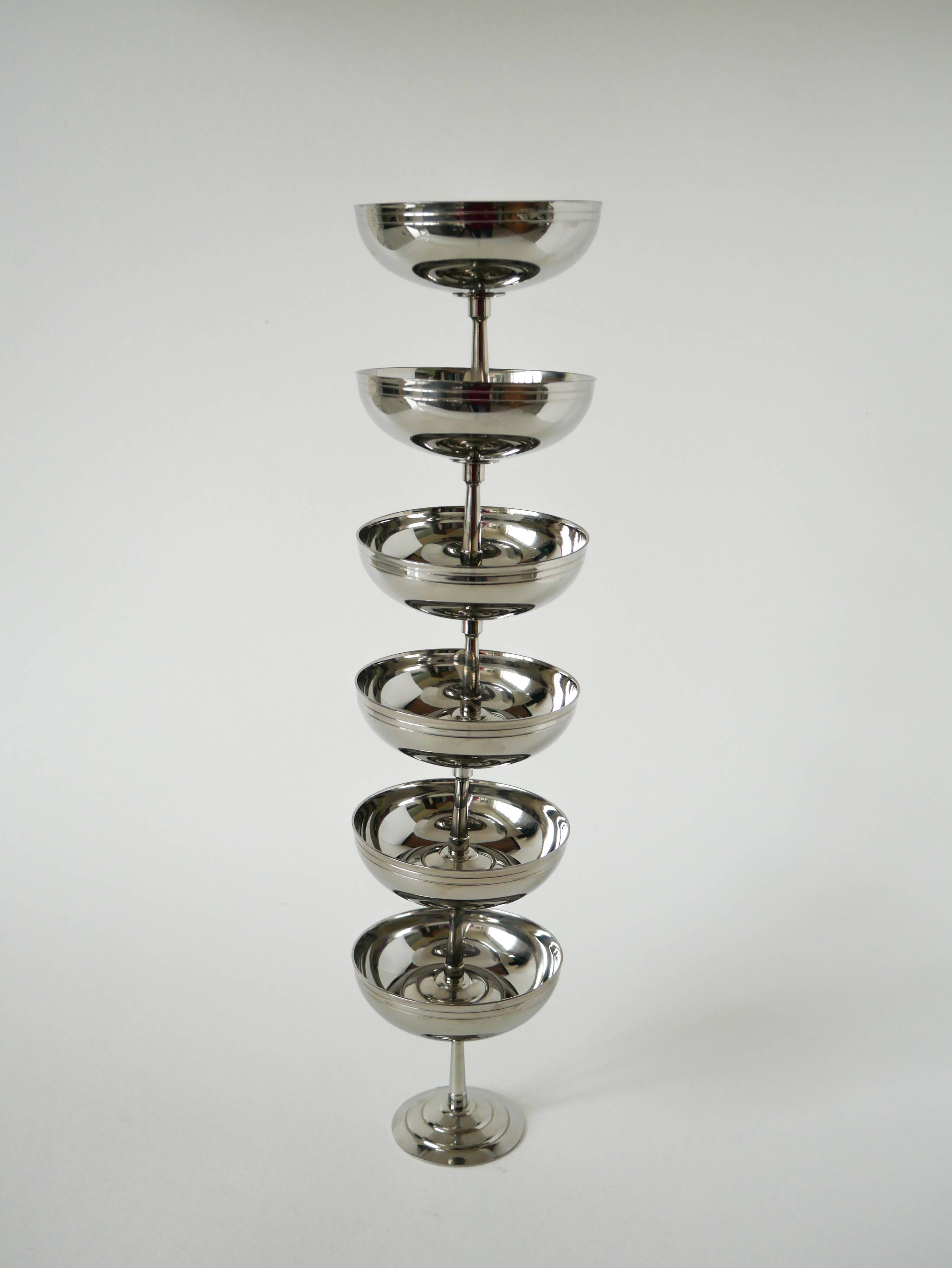 Set of 6 stainless steel bowls with fine feet, Made in France, Design, 1970