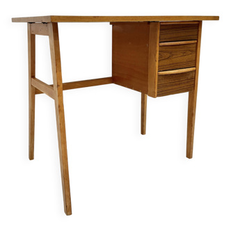 Desk with compass legs