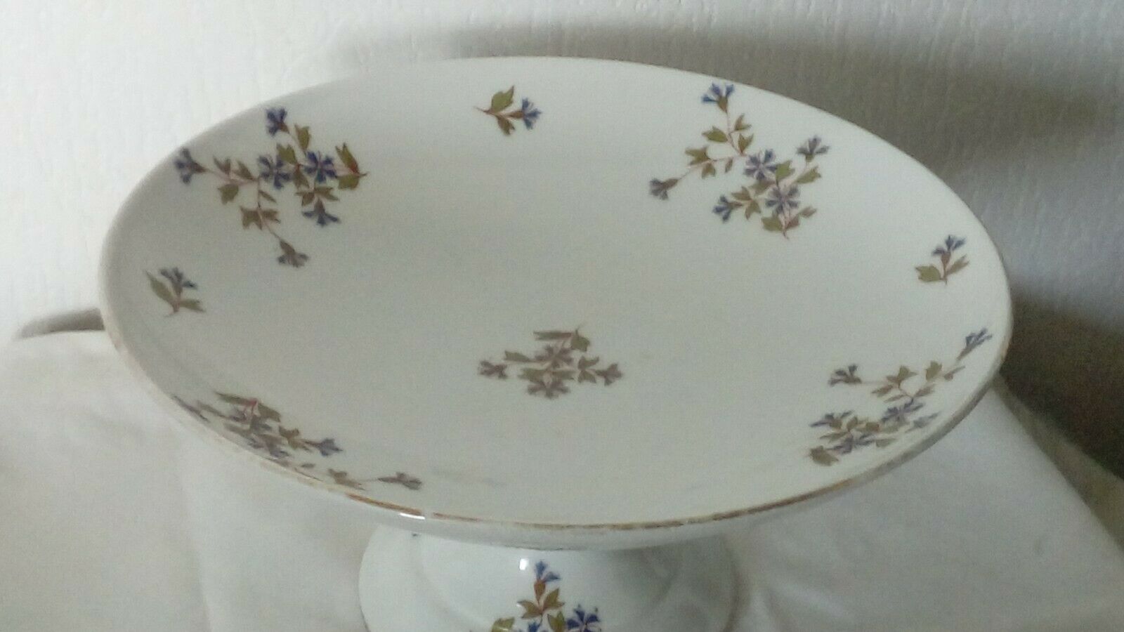 Decor porcelain compotier cut with barbel