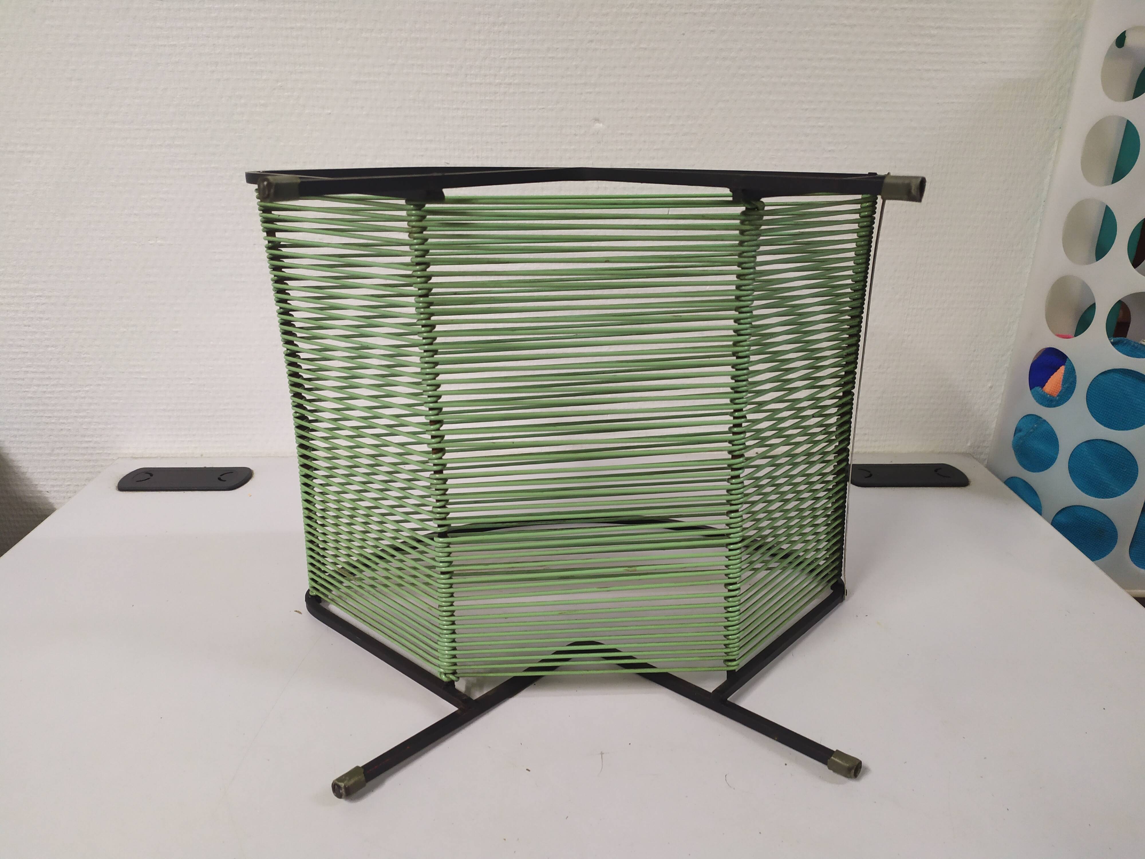 Range vinyl door 33 laps, scoubidou vintage green black