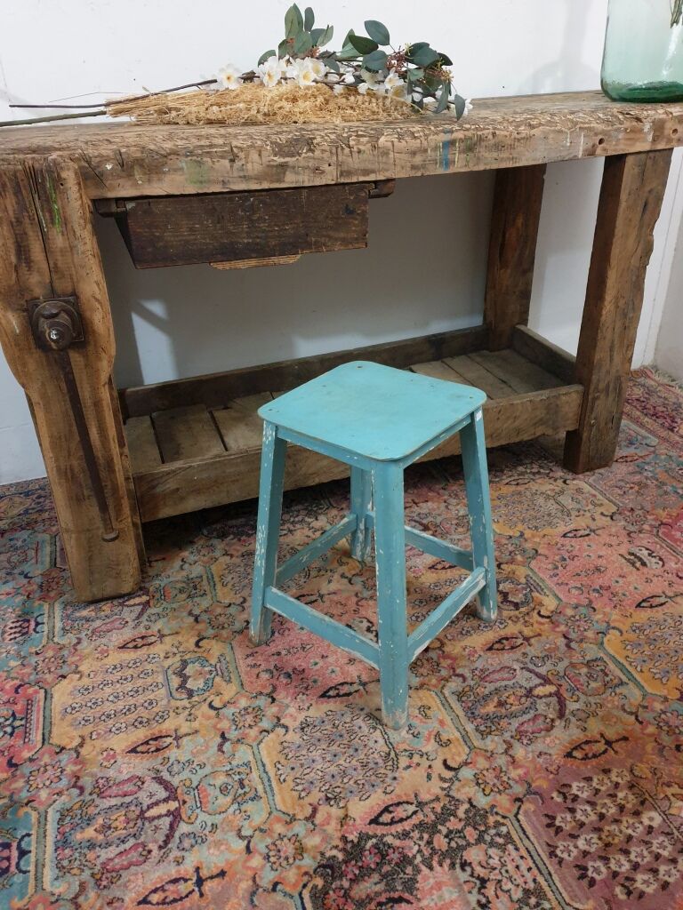 Workshop stool