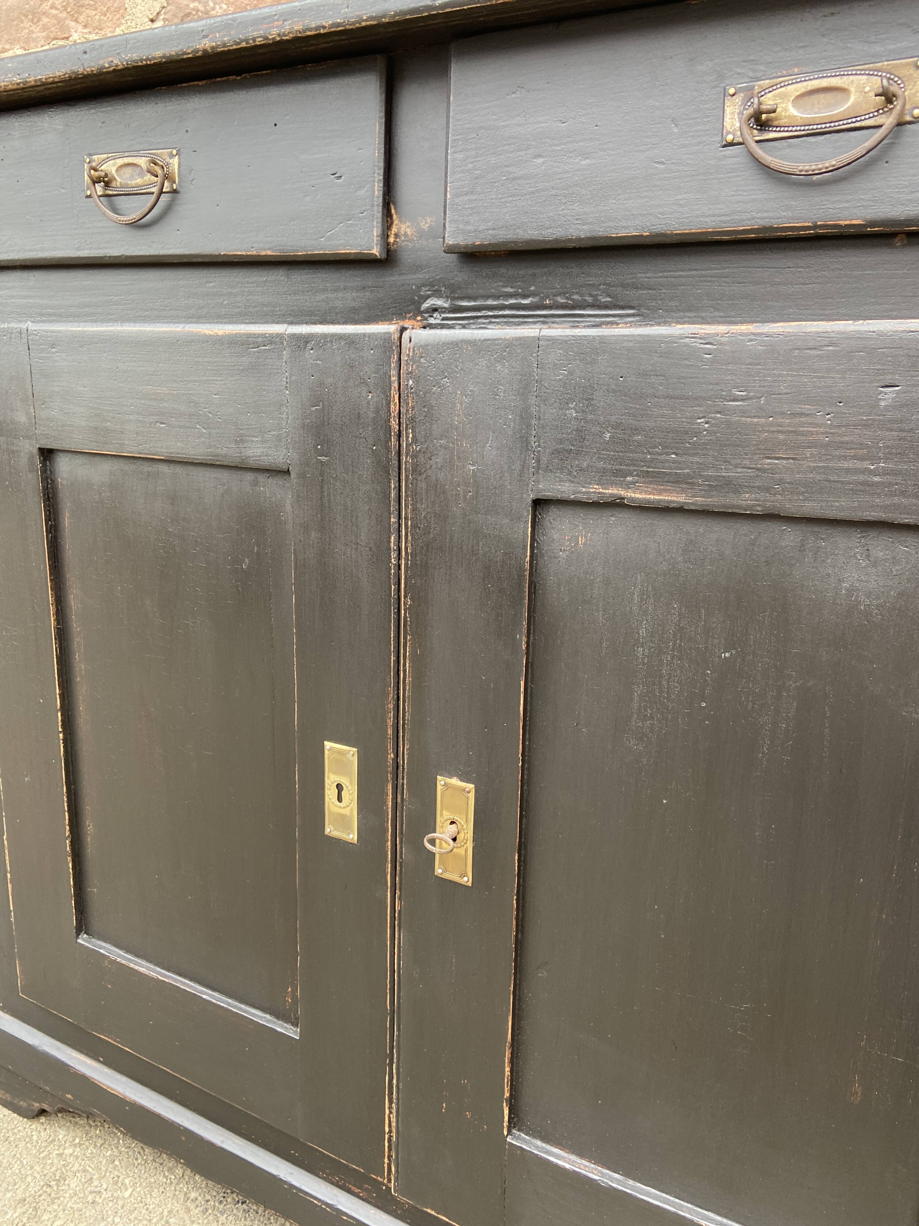 Low sideboard Early XXth wood painted