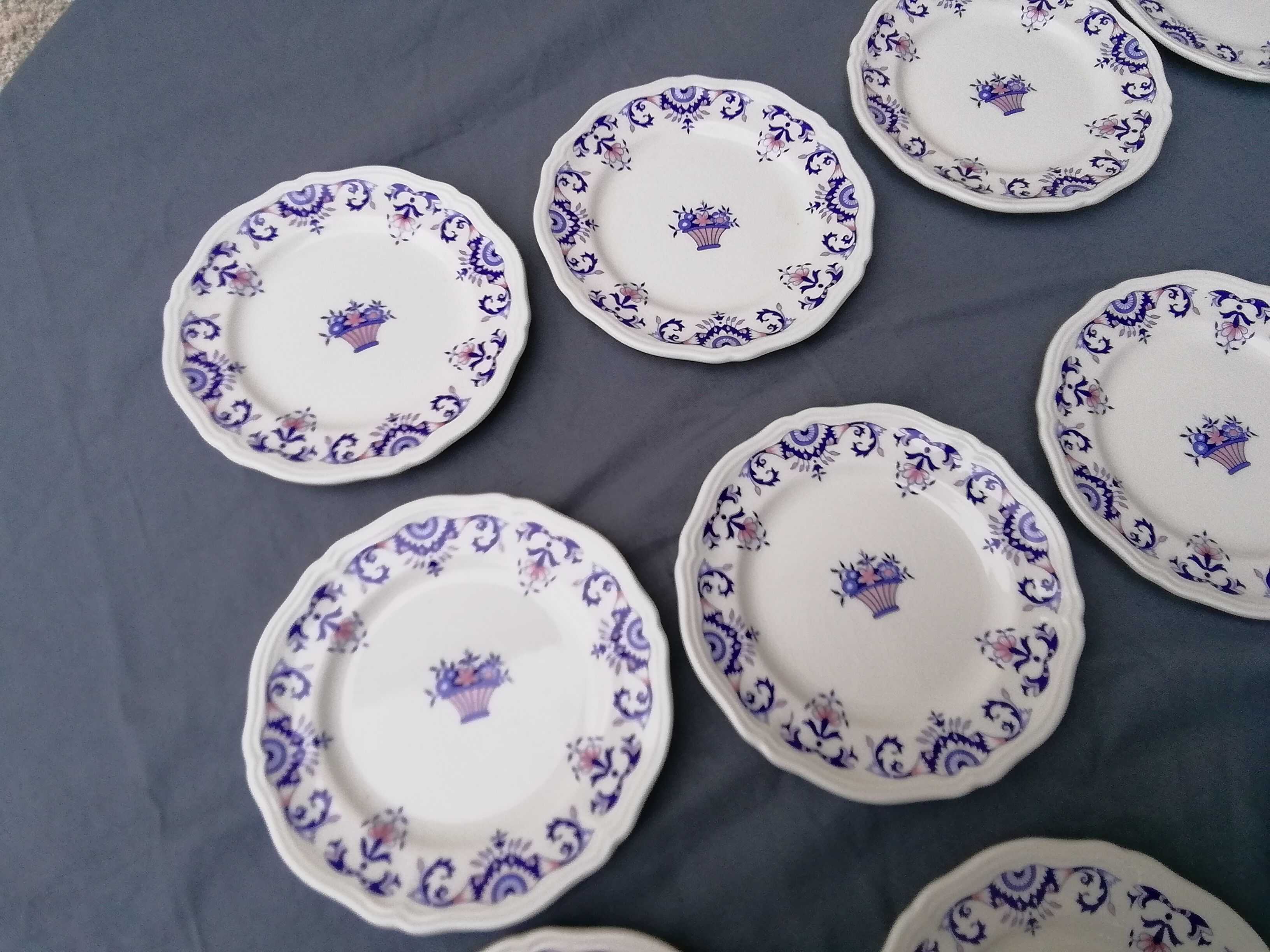 12 dessert plates decorated rouen - longchamp