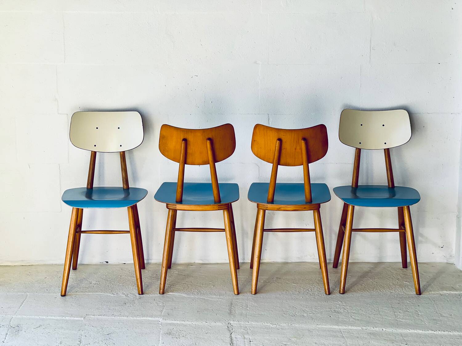 Chaises vintage par TON, 1960'