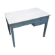 Bureau relooké en pin