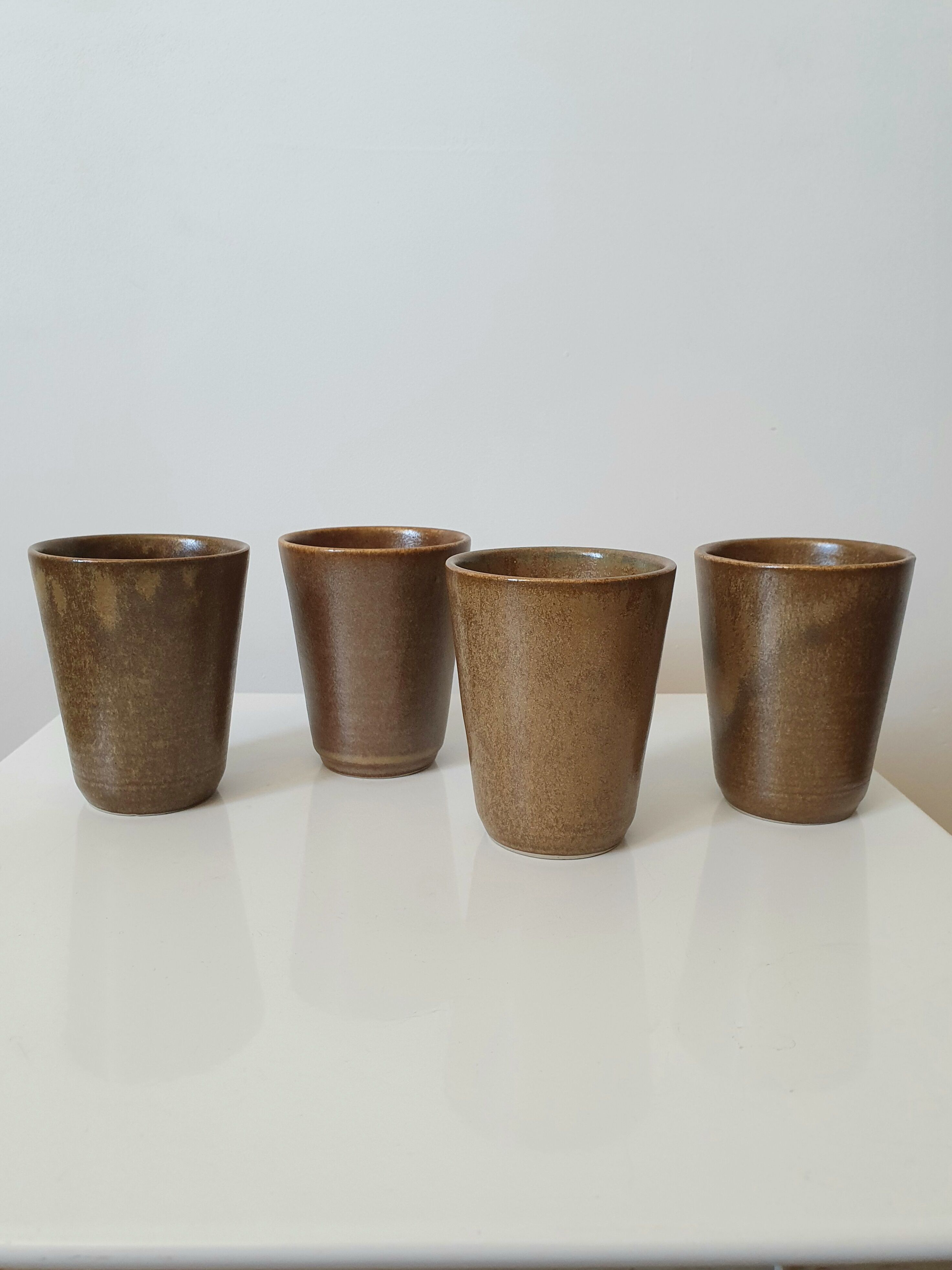 Digoin sandstone cups