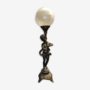Lampe en Bronze électrifié figurant un rnfant XIXe