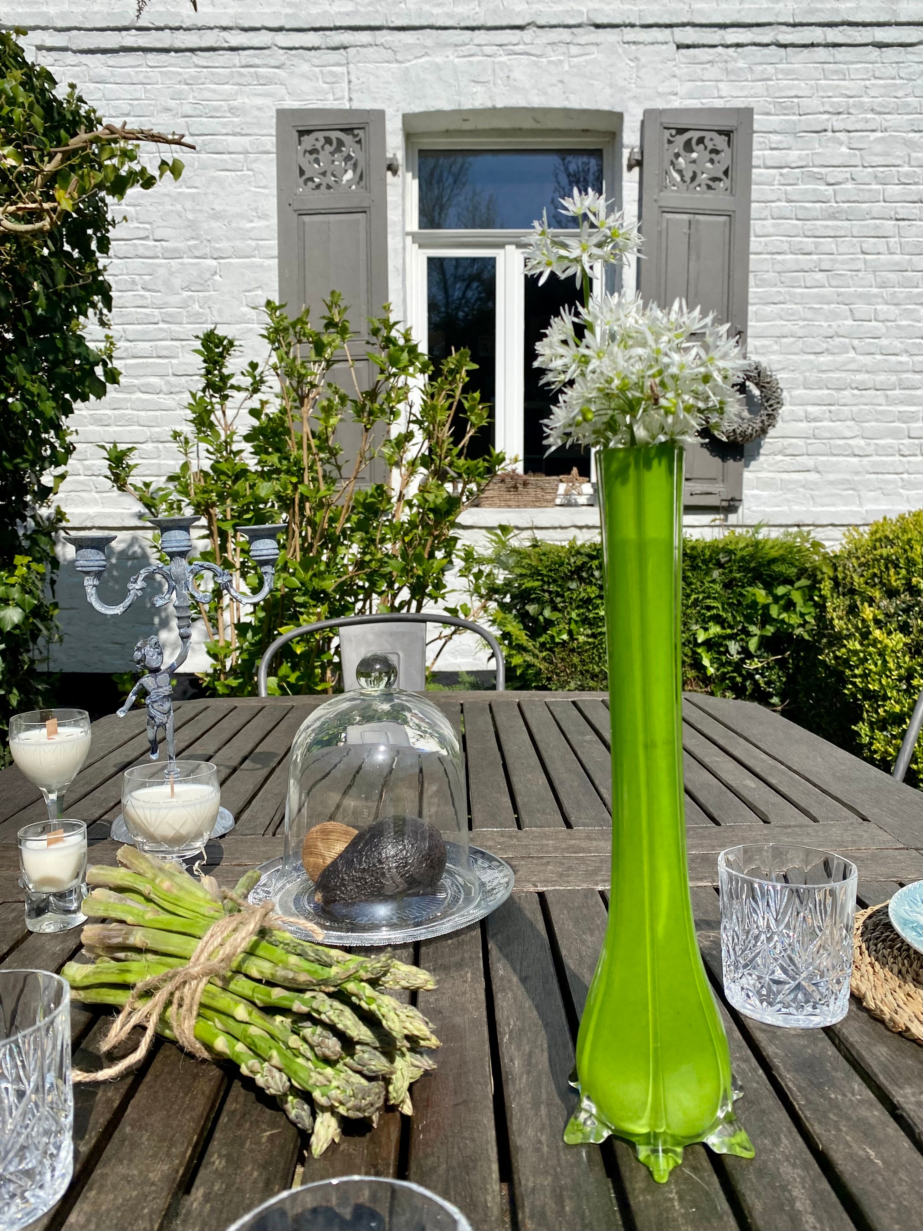 Green vase from the 50s