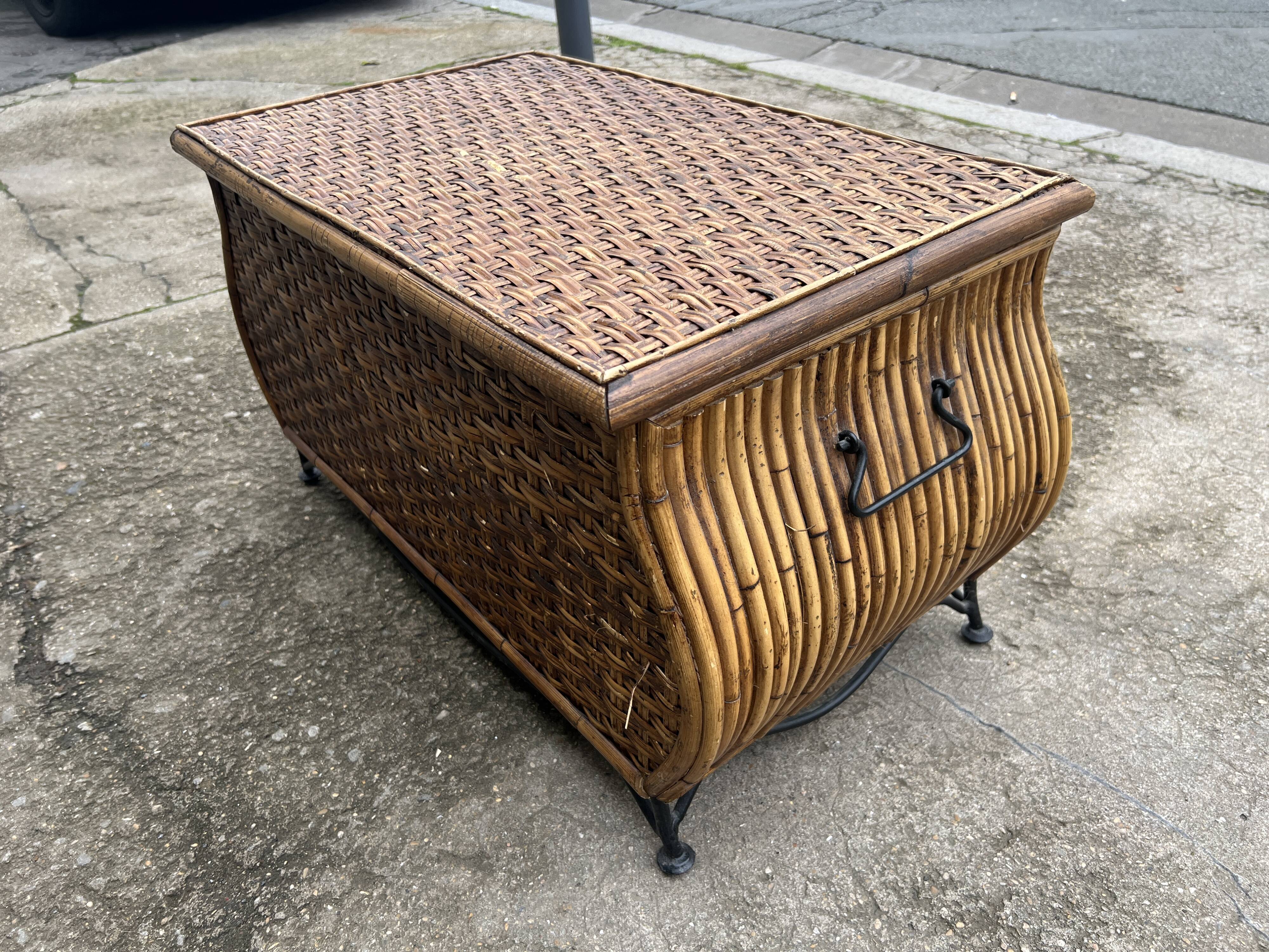 Rattan trunk in vintage wicker and wrought iron