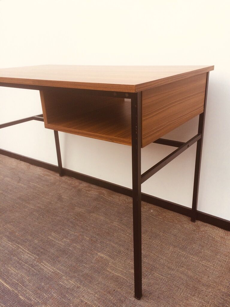 "Junior" desk by Pierre Guariche for Meurop 60