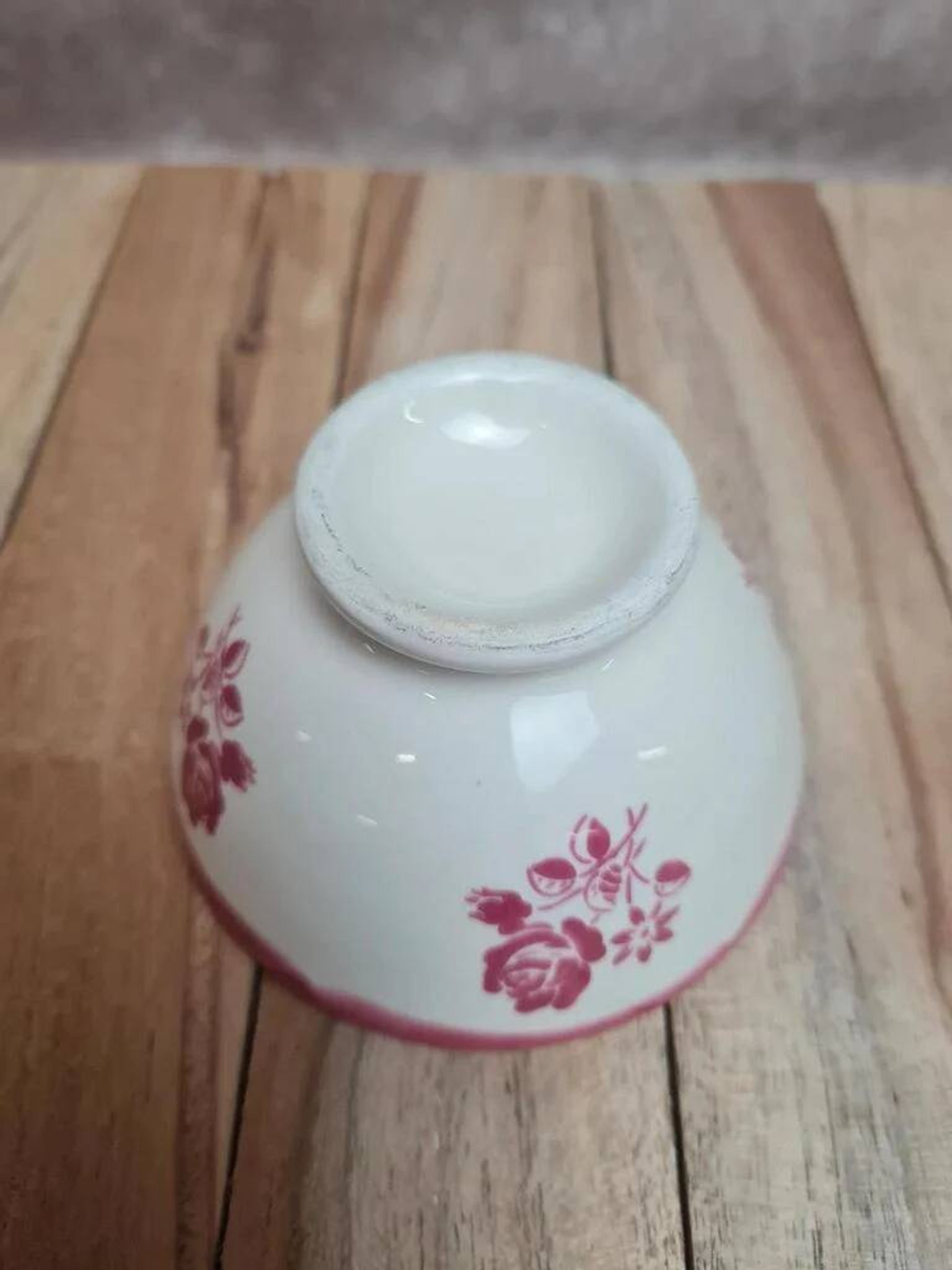 Small antique dining set bowl in earthenware with pink floral decoration – retro charm