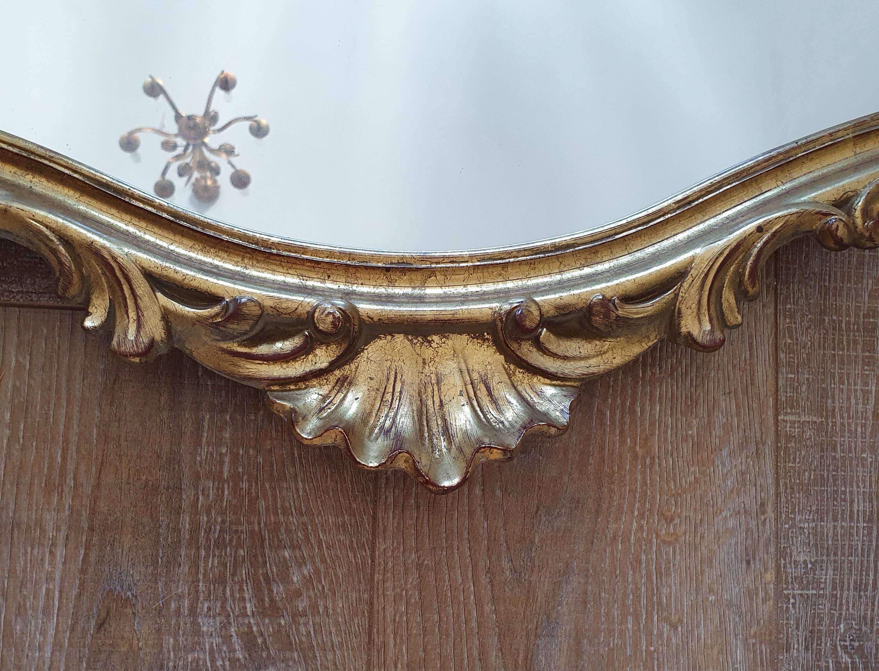 Miroir en bois et stuc 99x68cm