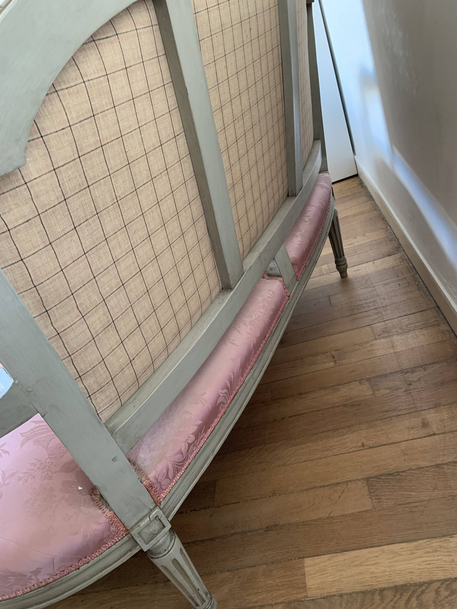 Vintage canapé / Antique banquette in Louis XVI style
