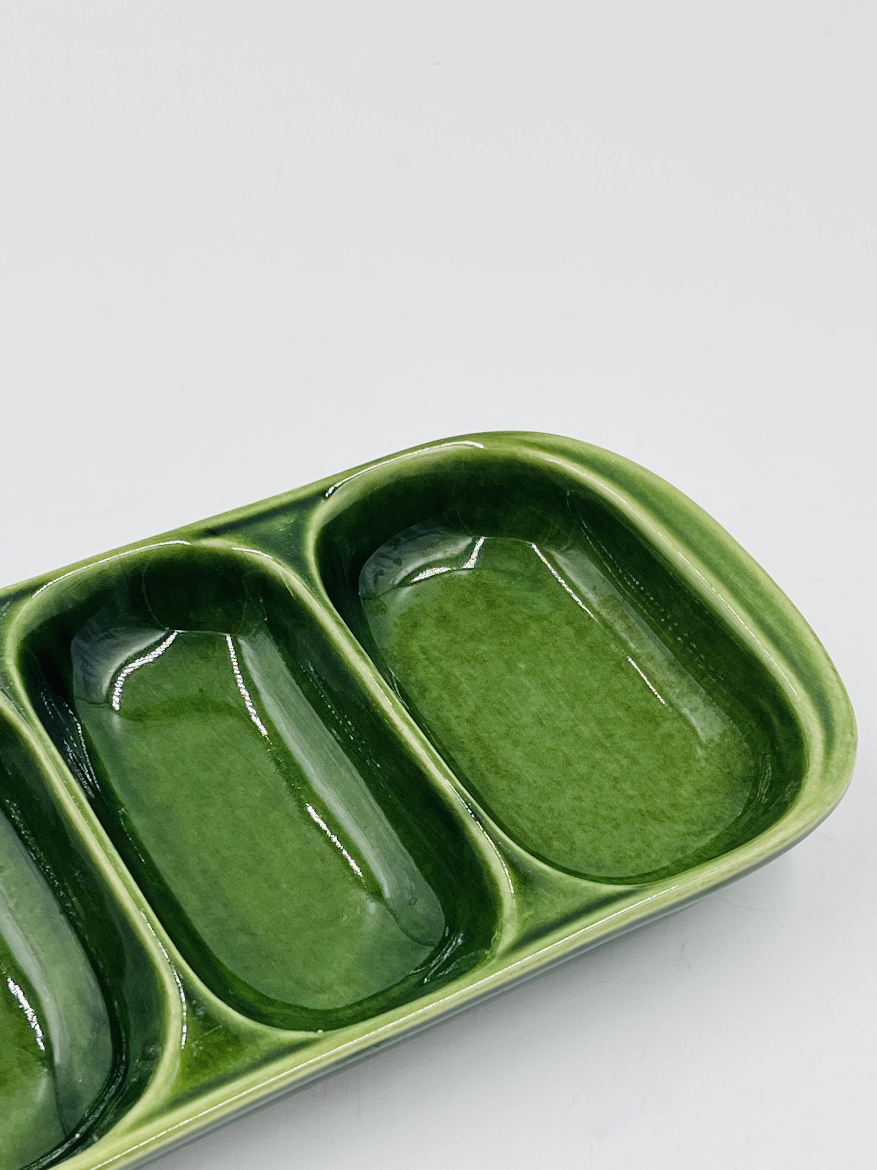 Vintage green ceramic aperitif plate from the 1970s.