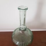 Carafe en verre soufflé