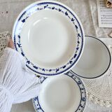4 mismatched vintage deep plates blue and white porcelain set P