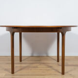 Mid Century Round Extendable Dining Table from McIntosh, 1960s