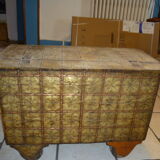 indian chest with spices and wheels