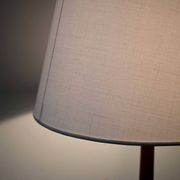 Lampe de table danoise en teck tourné des années 1950/60