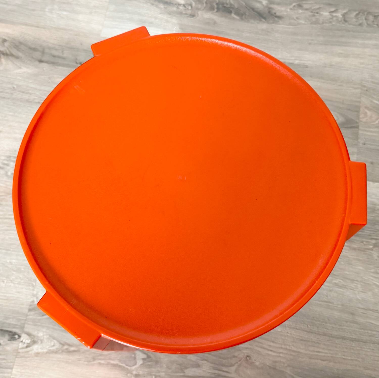 Vintage Flair side table for Prisunic